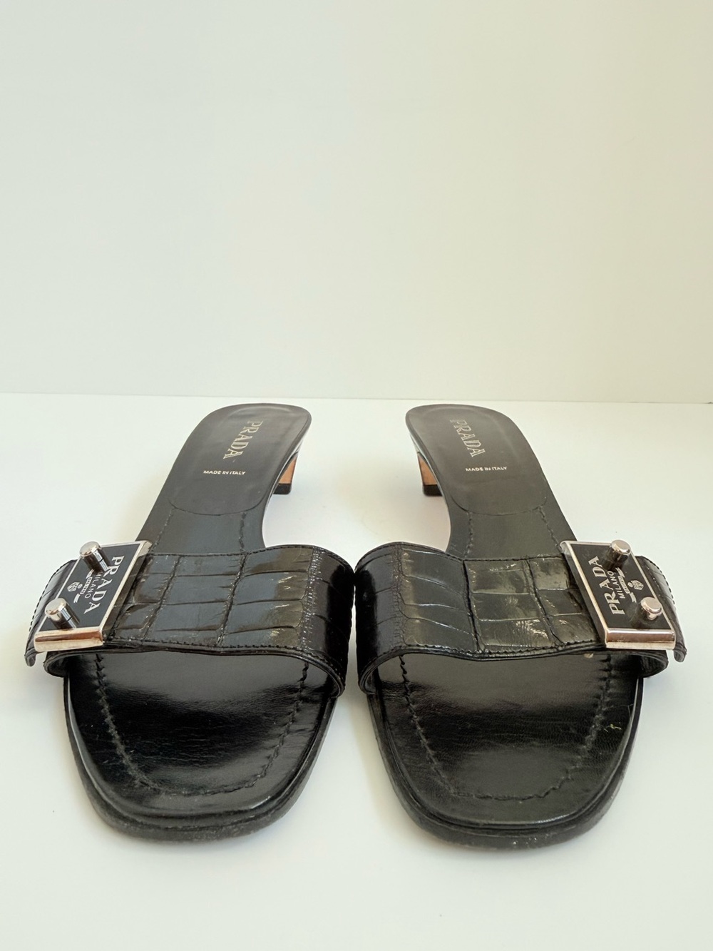 Prada Vintage Y2K Croc Embossed Leather Mule Black Logo Plaque Heels EU 38.5 - Picture 3 of 11